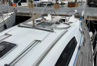 6 Beneteau Oceanis 43 Marina Estrella
