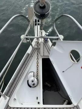 8 Beneteau Oceanis 43 Marina Estrella