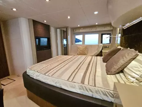 23 - Master Cabin