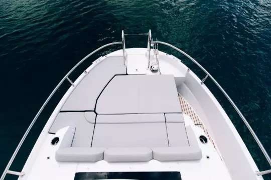 Jeanneau Merry Fisher 895 Sport - bow cushions