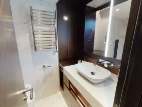 19 - Master Cabin En Suite