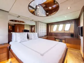 18 - Master Cabin