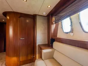 19 - Master Cabin