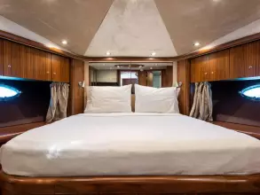 21 - Vip Cabin