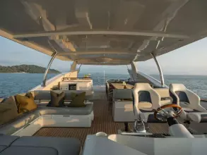2 - Flybridge