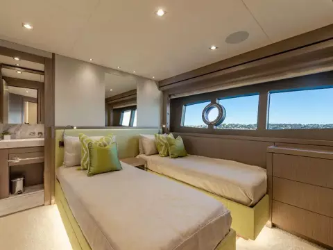 31 - Twin Cabin