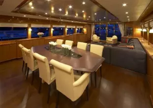 Dining Salon