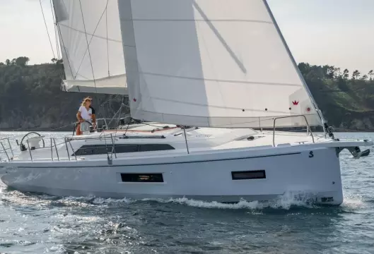 Beneteau OCEANIS 37.1