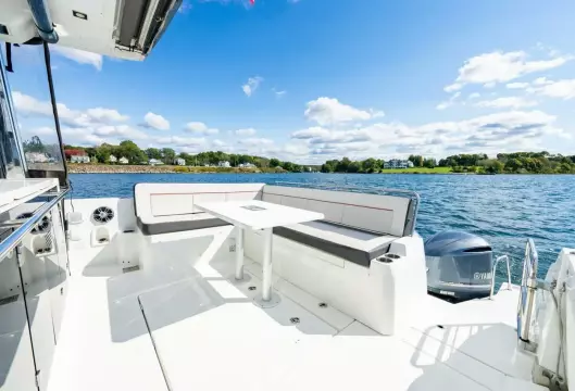 Cockpit Settee
