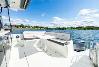 Cockpit Settee