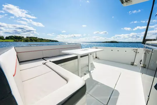 Cockpit Table