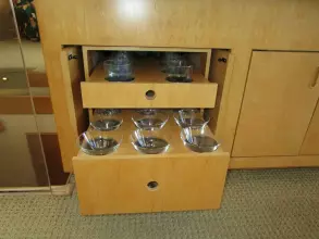 Salon Bar Storage 