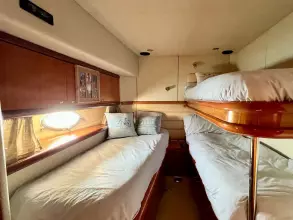 24 - Twin Cabin
