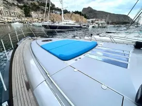 6 - Foredeck