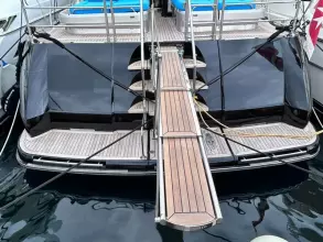 2 - Hydraulic Gangway