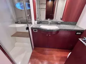 27 - Master En Suite