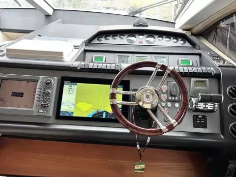 20 - Helm