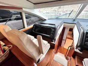 17 - Observation Seating