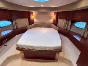 28 - VIP Cabin