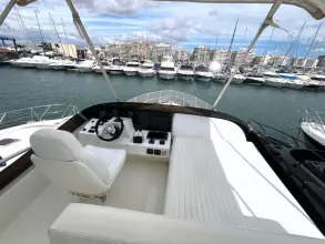 6 - Flybridge