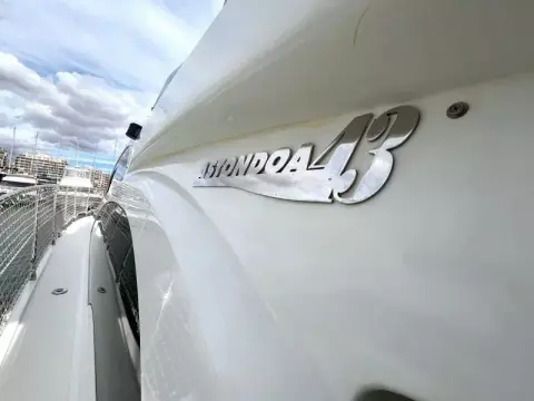 11 - Side Deck