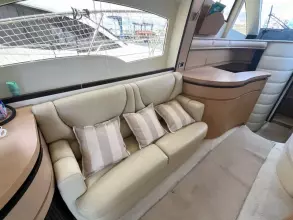 15 - Saloon