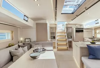 BENETEAU OCEANIS YACHT 54