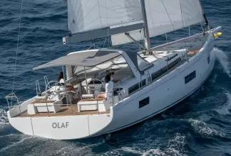 BENETEAU OCEANIS YACHT 54