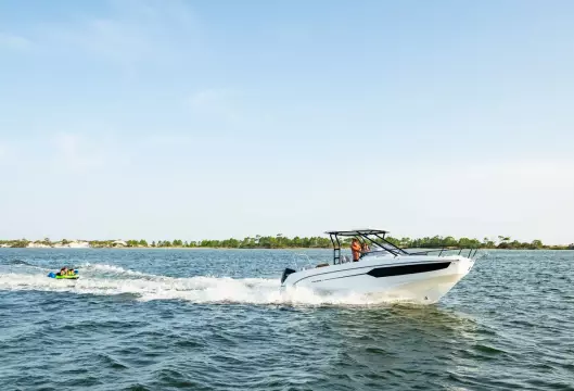BENETEAU FLYER 8 SUNDECK