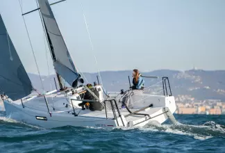 BENETEAU FIRST 27 SE