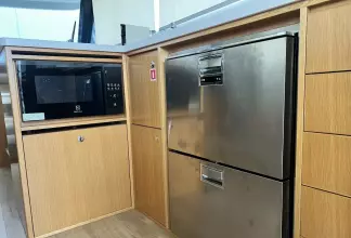 RIVIERA 39 SPORTS MOTOR YACHT FLYBRIDGE