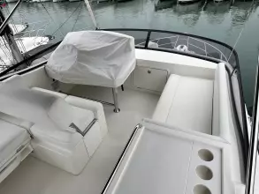 RIVIERA 39 SPORTS MOTOR YACHT FLYBRIDGE