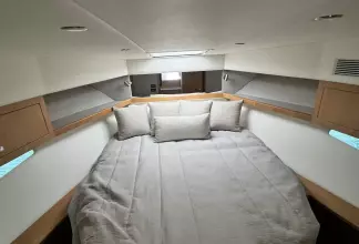 RIVIERA 39 SPORTS MOTOR YACHT FLYBRIDGE
