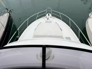 RIVIERA 39 SPORTS MOTOR YACHT FLYBRIDGE