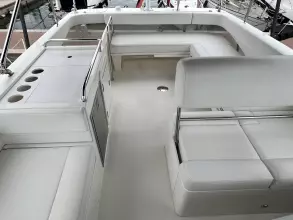 RIVIERA 39 SPORTS MOTOR YACHT FLYBRIDGE