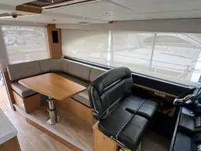 RIVIERA 39 SPORTS MOTOR YACHT FLYBRIDGE