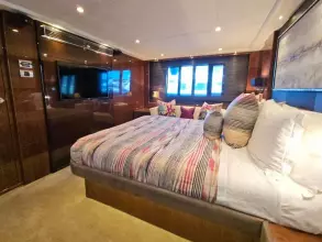 30 - Master Cabin