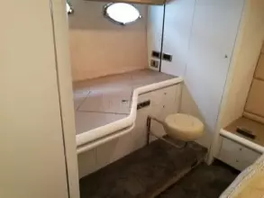 SUNSEEKER - PREDATOR 68 - interiors