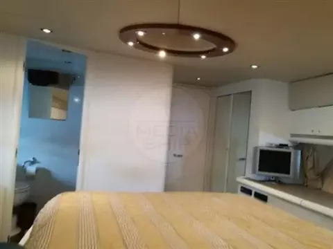 SUNSEEKER - PREDATOR 68 - interiors