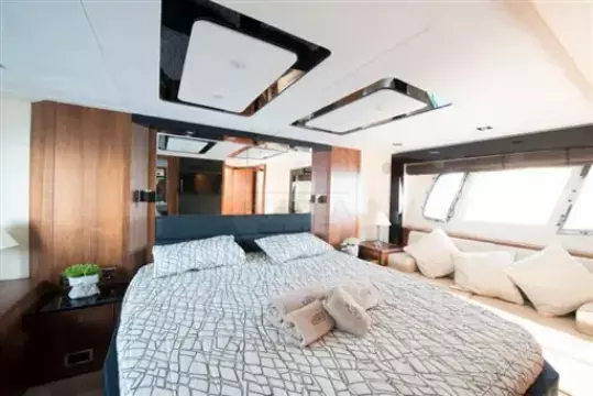 SUNSEEKER - SUNSEEKER 64 PREDATOR - interiors