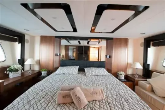 SUNSEEKER - SUNSEEKER 64 PREDATOR - interiors