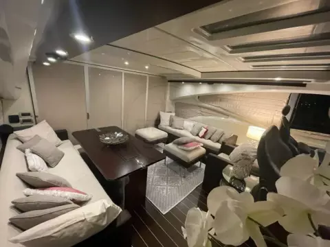 AZIMUT YACHTS - AZIMUT 68 S - interiors