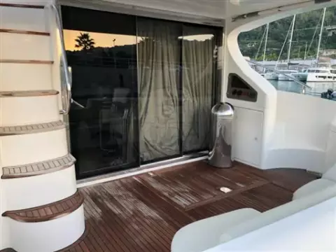 AZIMUT YACHTS - AZIMUT 50 - exteriors