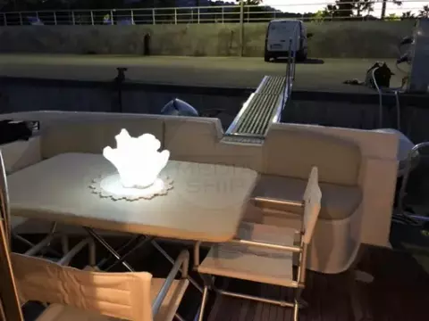 AZIMUT YACHTS - AZIMUT 50 - interiors