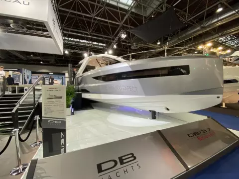 JEANNEAU DB-37 1