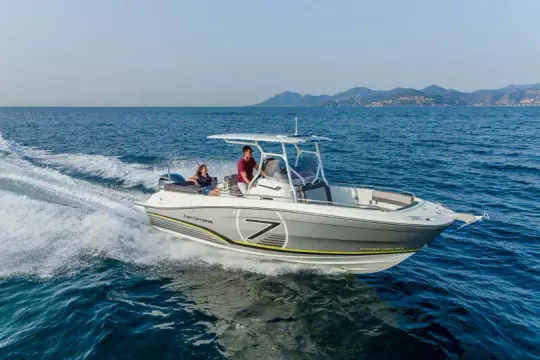 Jeanneau 7.5 Center Console 0