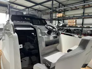 Jeanneau 7.5 Center Console 8