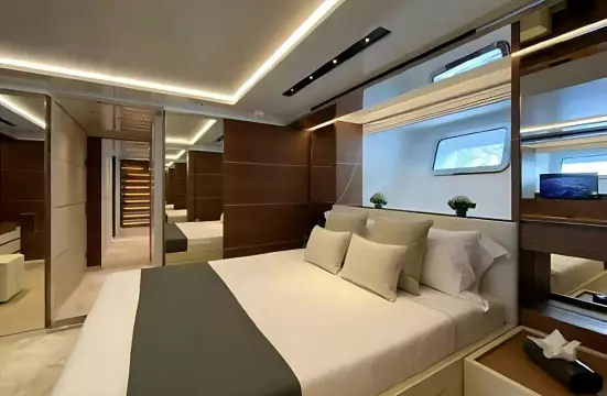 Sanlorenzo-40-Alloy-MY-Lady-A-motor-yacht-for-sale-interior-image-Lengers-Yachts-8.png