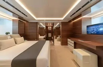Sanlorenzo-40-Alloy-MY-Lady-A-motor-yacht-for-sale-interior-image-Lengers-Yachts-11.png