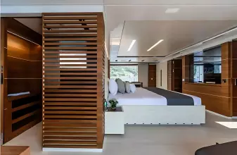 Sanlorenzo-40-Alloy-MY-Lady-A-motor-yacht-for-sale-interior-image-Lengers-Yachts-14.png